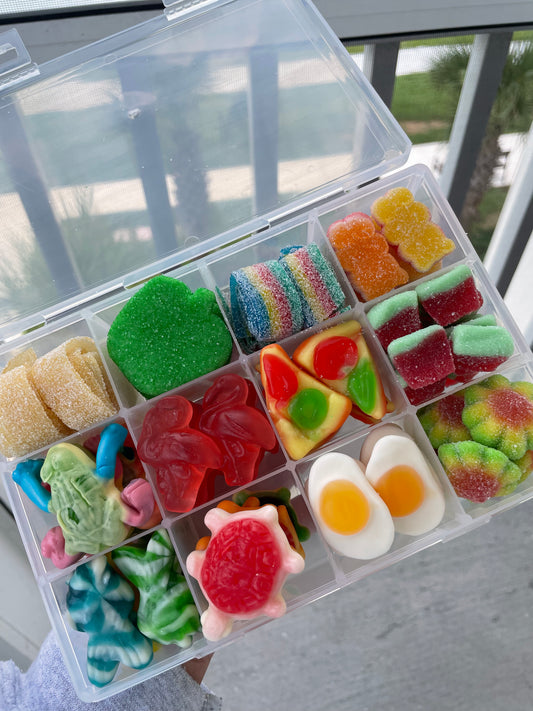 MYSTERY CANDY KIT- 12 COMPARTMENT